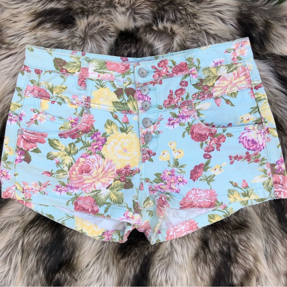 Almost Famous High Rise Floral Denim Shorts